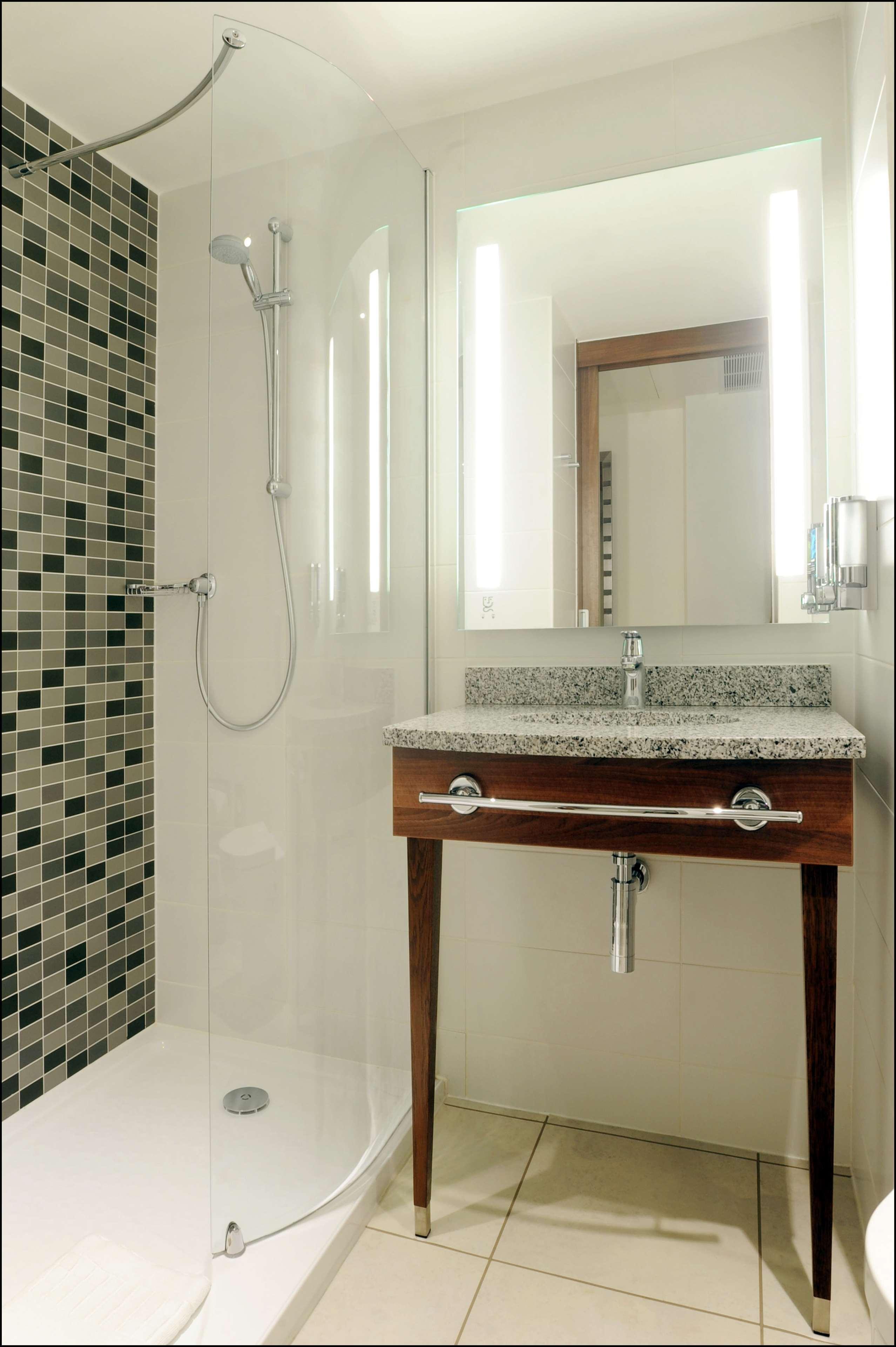 Hampton By Hilton Newcastle Hotel Bagian luar foto