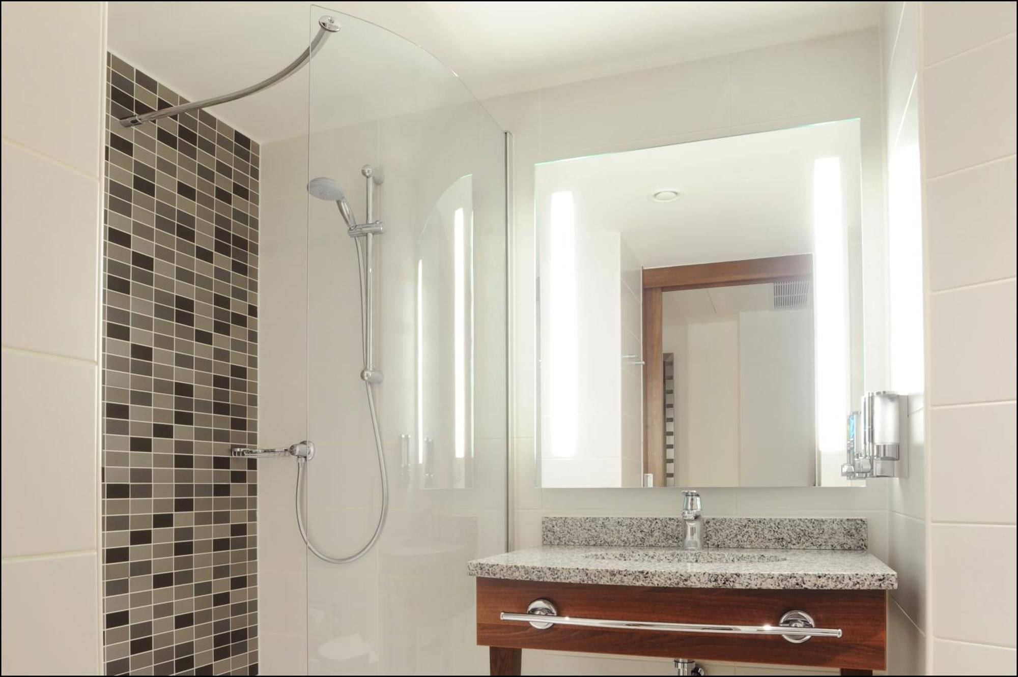 Hampton By Hilton Newcastle Hotel Bagian luar foto