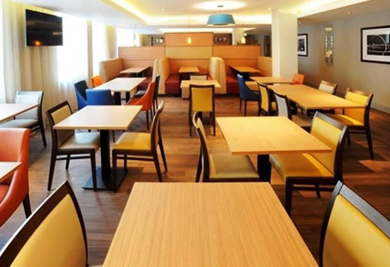 Hampton By Hilton Newcastle Hotel Bagian luar foto